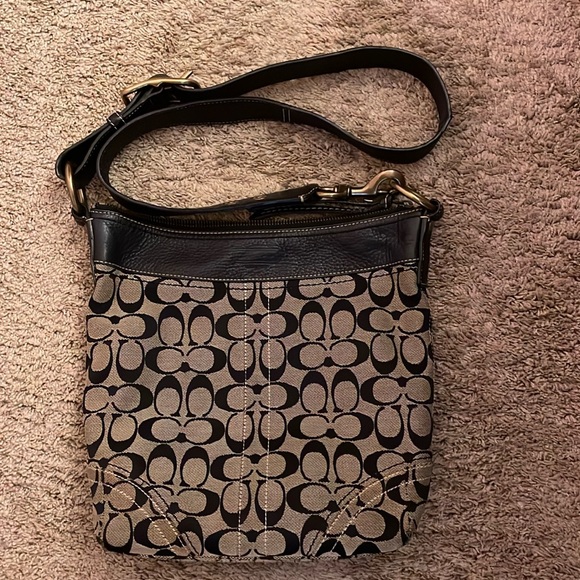 Coach Crossbody - Picture 1 of 16